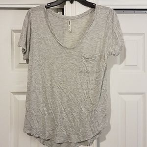 Tresics grey V- neck top